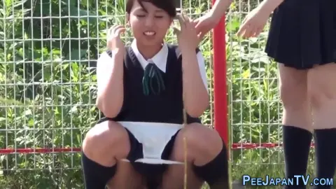 Japanese Teen Students Peeing Outside (18+)