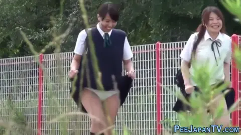 Japanese Teen Students Peeing Outside (18+)