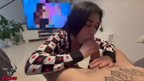 Studentessa Mi Succhia Il Cazzone E Mi Fa Sborrare Sulla Faccia - Francesca Palma