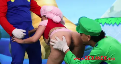 THE BROS' TRICKS TO FUCK TOADETTE . NICOLE ZURICH